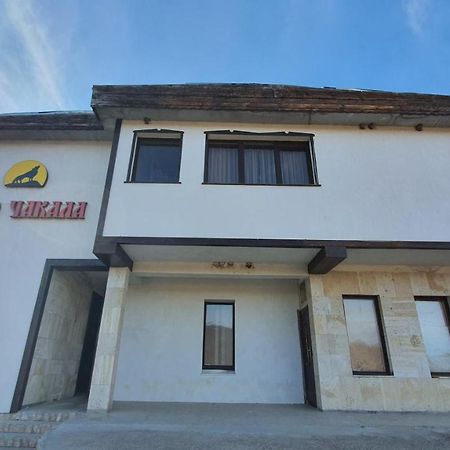 Семеен Хотел-Ресторант Етно Чакала Hotel Szevlievo Kültér fotó