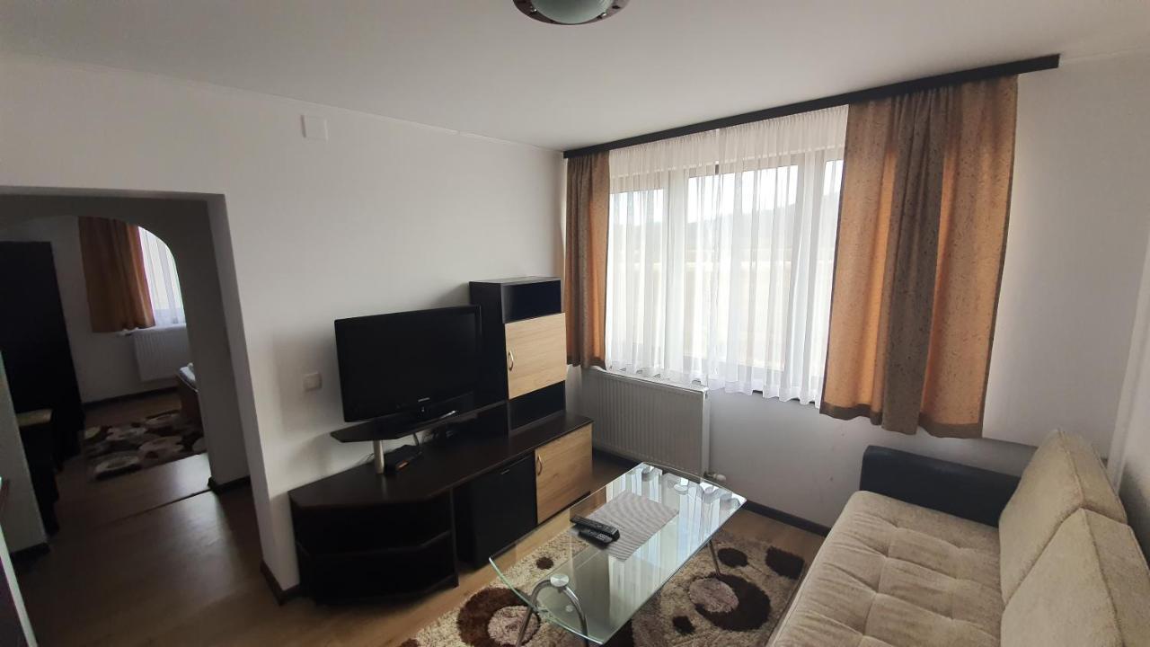 Семеен Хотел-Ресторант Етно Чакала Hotel Szevlievo Kültér fotó